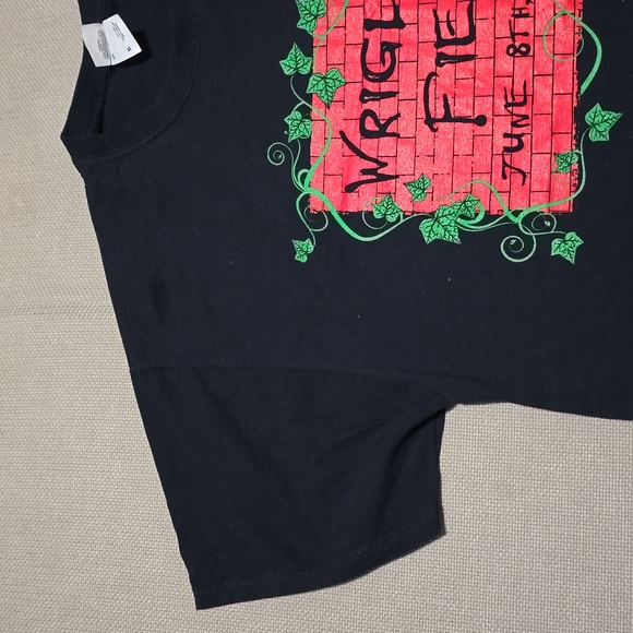 Fruit Of The Loom - Roger Waters 2012 Wrigley Field T-Shirt Pink Floyd Size XL - Picture 8 of 16
